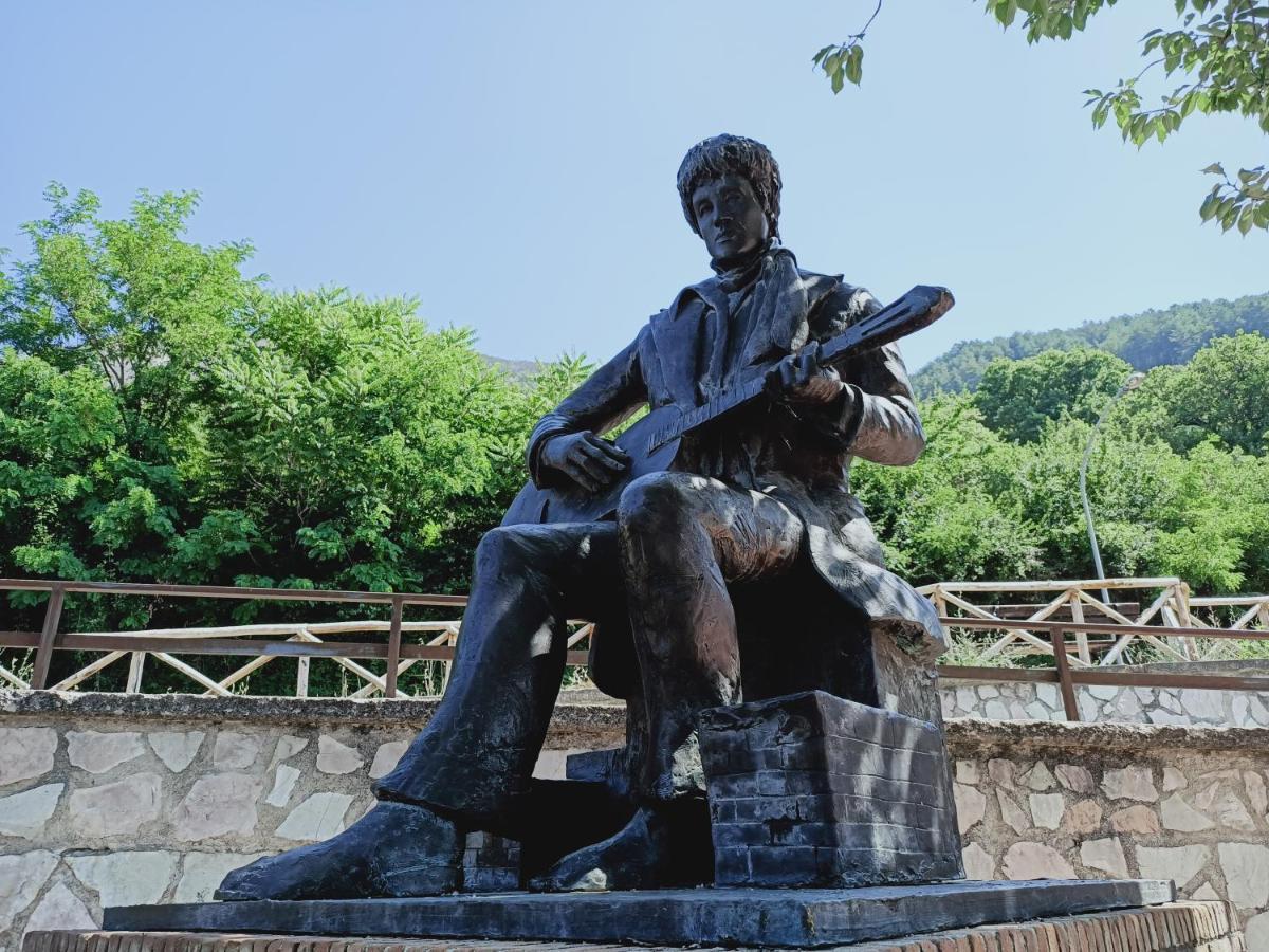 Musica E Poesia Da Battisti Ida Villa Poggio Bustone Luaran gambar